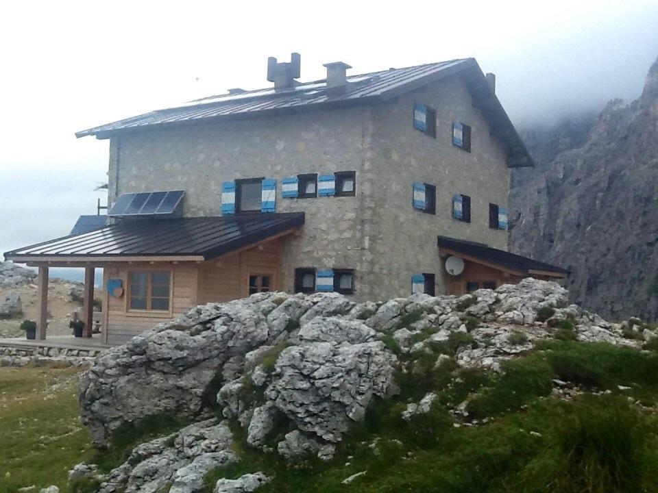 Rifugio Velo Della Madonna Hotel Сан Мартино ди Кастроза Екстериор снимка