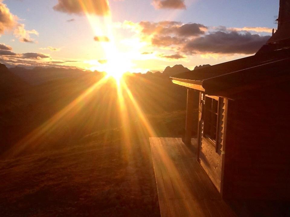Rifugio Velo Della Madonna Hotel Сан Мартино ди Кастроза Екстериор снимка