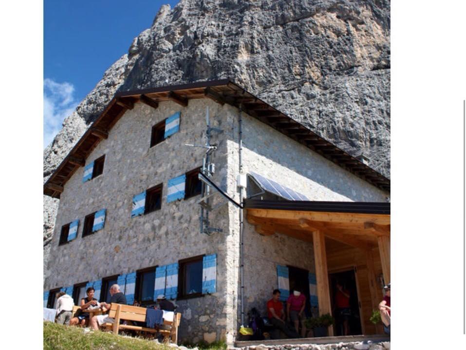 Rifugio Velo Della Madonna Hotel Сан Мартино ди Кастроза Екстериор снимка