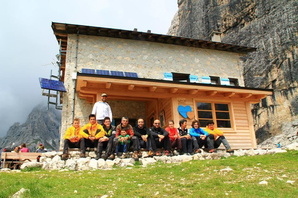 Rifugio Velo Della Madonna Hotel Сан Мартино ди Кастроза Екстериор снимка